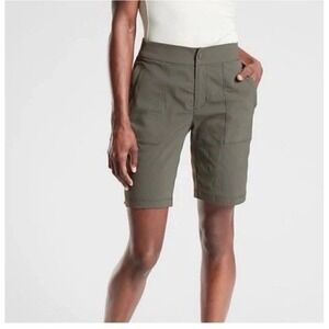 NWT Athleta Trekkie Bermuda 2.0 Shorts Olive Green Gray Size 20 Ripstop Casual
